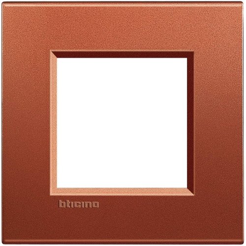 Рамка прямоугольная Legrand BTicino LivingLight 2 мод Красный шелк  картинка фото 2