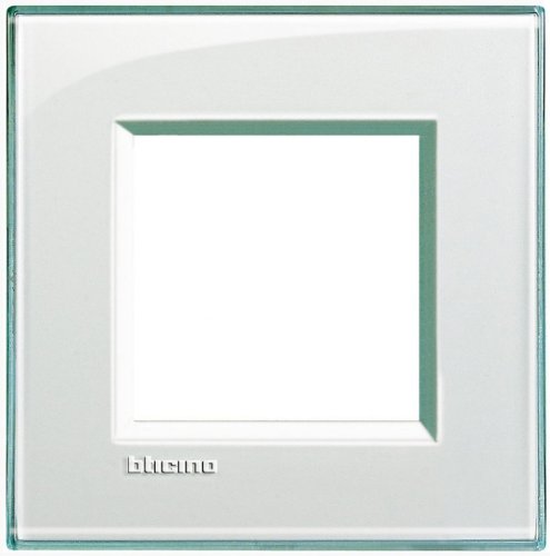 Рамка прямоугольная Legrand BTicino LivingLight 2 мод Морская вода фото фото 3 Рамка прямоугольная Legrand BTicino LivingLight 2 мод Морская вода картинка фото 3