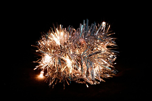 Гирлянда светодиодная "Мишура" Feron CL404 x20LED 3V 1.2W 2xAA Теплый белый/0,5м фото Гирлянда светодиодная "Мишура" Feron CL404 x20LED 3V 1.2W 2xAA Теплый белый/0,5м картинка