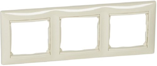 Рамка горизонтальная Legrand Valena 3-м. белый картинка фото 3