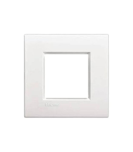 Рамка прямоугольная Legrand BTicino LivingLight 2 мод белый картинка фото 2