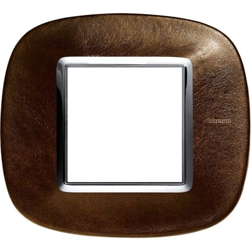 Рамка эллипс Legrand BTicino Аxial Axolute 2 мод Кожа Кофе фото фото 2 Рамка эллипс Legrand BTicino Аxial Axolute 2 мод Кожа Кофе картинка фото 2